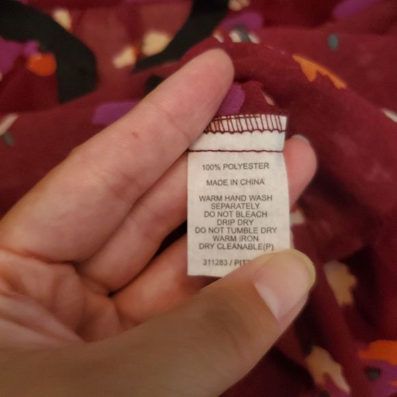 Piper Women's sz 8 Sheer Wine Colored  Floral Print Blouse Black trim - Picture 8 of 8